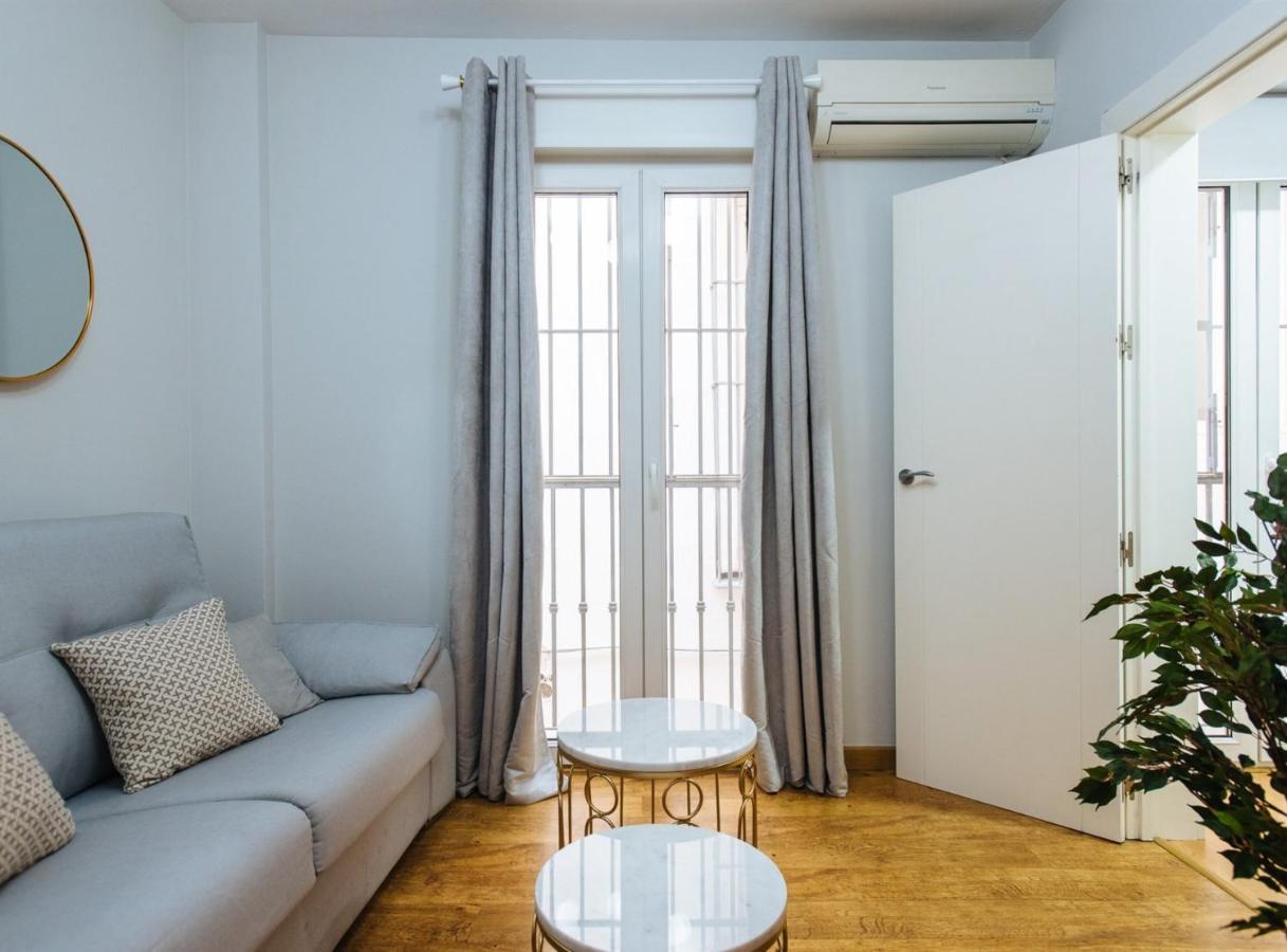 Feijoo Suite Apartment Sevilla Buitenkant foto